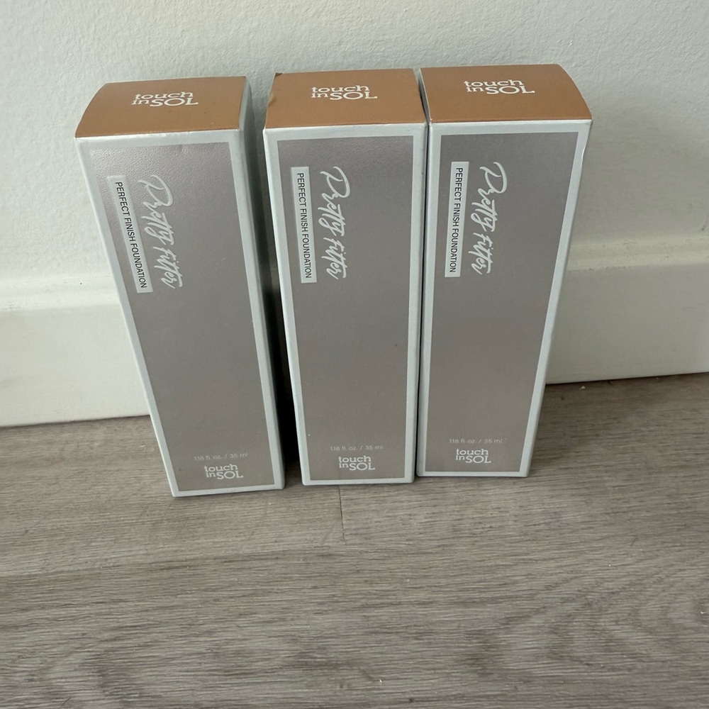 Touch In Sol Pretty Filter Medium Tan Foundation 3pc